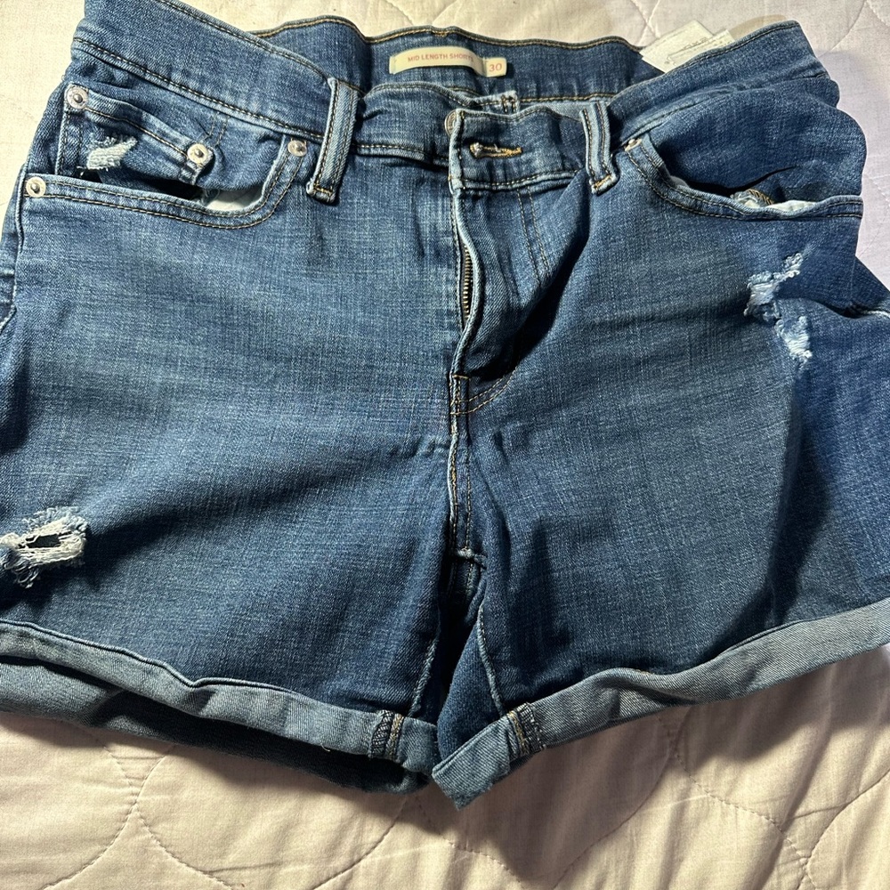 Levi’s mid length denim shorts